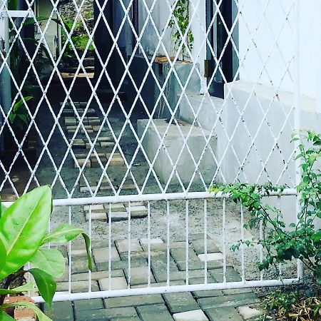 Haus 35 Bed & Breakfast Weligama Exterior photo